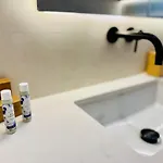 Glamour 4*